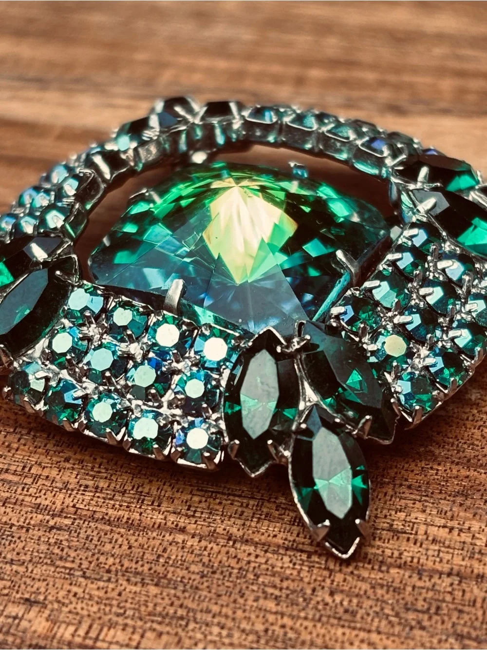 Emerald Green Rhinestone Brooch